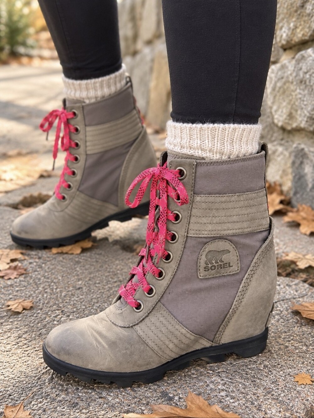 SOREL Lexie Wedge Boots 8.5 Gray Quarry Leather Pink Lace Waterproof